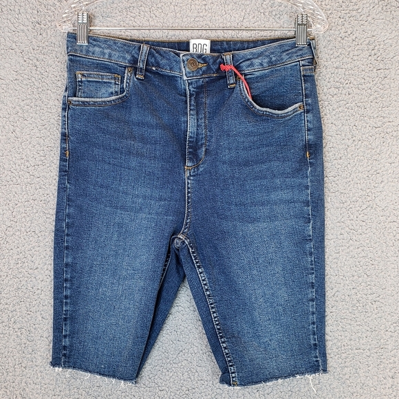 BDG Urban Outfitter Pine Med Wash Denim Stretch Bermuda Cut Off Jean Short Sz 31 - Picture 3 of 11